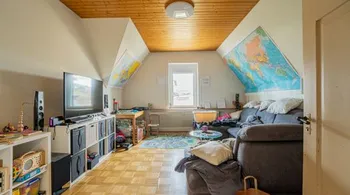 Fabrikantenvilla mit drei Wohnungen inkl. Baulandreserve und Landwirtschaftsland