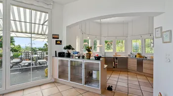 7.5-Zi.-Terrassenhaus mit Pool und Seesicht in Bellerive kaufen