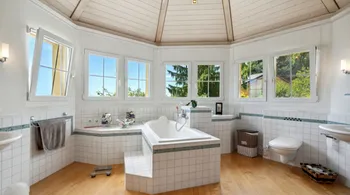 7.5-Zi.-Terrassenhaus mit Pool und Seesicht in Bellerive kaufen