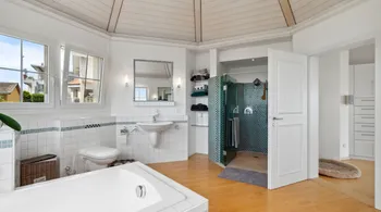 7.5-Zi.-Terrassenhaus mit Pool und Seesicht in Bellerive kaufen