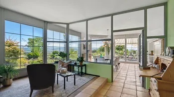 7.5-Zi.-Terrassenhaus mit Pool und Seesicht in Bellerive kaufen