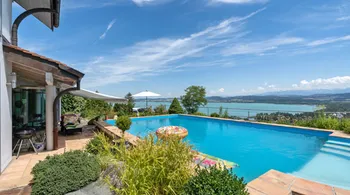 7.5-Zi.-Terrassenhaus mit Pool und Seesicht in Bellerive kaufen