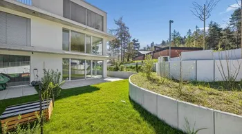 2.5-Zimmer-Gartenwohnung im Neubau / Erstbezug mit grosszügigem Aussenbereich in Neuenhof