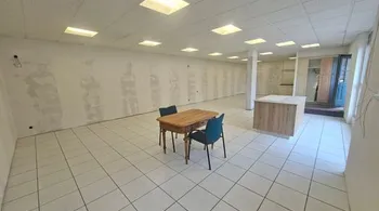 Helles Gewerbe-/Bürolokal in Nuglar, 91 m², Parkplatz inkl.