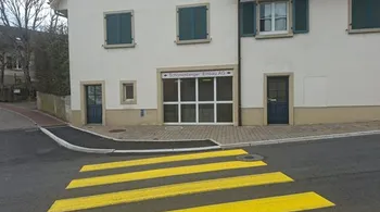 Helles Gewerbe-/Bürolokal in Nuglar, 91 m², Parkplatz inkl.