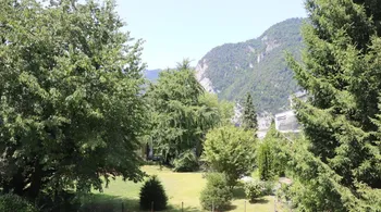 4.5-Zi.-Airbnb-Wohnung mit Balkon in Interlaken kaufen