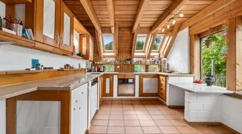 Einfamilienhaus mit grossem Garten, Charakter, Ruhe und herrlicher Fernsicht