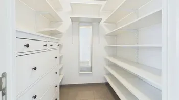 Helle 4.5-Zi.-Maisonette mit Aussenbereich in Zürich mieten