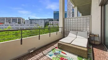 Helle 4.5-Zi.-Maisonette mit Aussenbereich in Zürich mieten