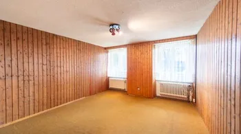 Wohnen mit Perspektive: Reiheneckhaus mit zwei Einheiten & viel Raum