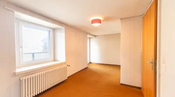 Wohnen mit Perspektive: Reiheneckhaus mit zwei Einheiten & viel Raum