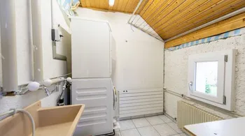 Wohnen mit Perspektive: Reiheneckhaus mit zwei Einheiten & viel Raum