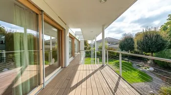 Licht, Ruhe und Harmonie – modernes Wohnen auf höchstem Niveau