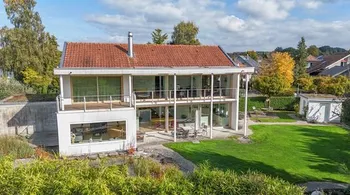 Licht, Ruhe und Harmonie – modernes Wohnen auf höchstem Niveau