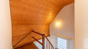 Duplexwohnung im Altbaustil mit Traumterrasse & Ausbaupotenzial