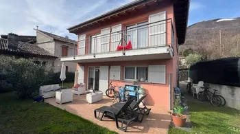 Casa 5.5 locali del 2008 con giardino e terrazza a Sigirino