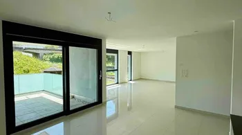 4.5-Zimmer-Wohnung mit 20 m² Sonnenbalkon 