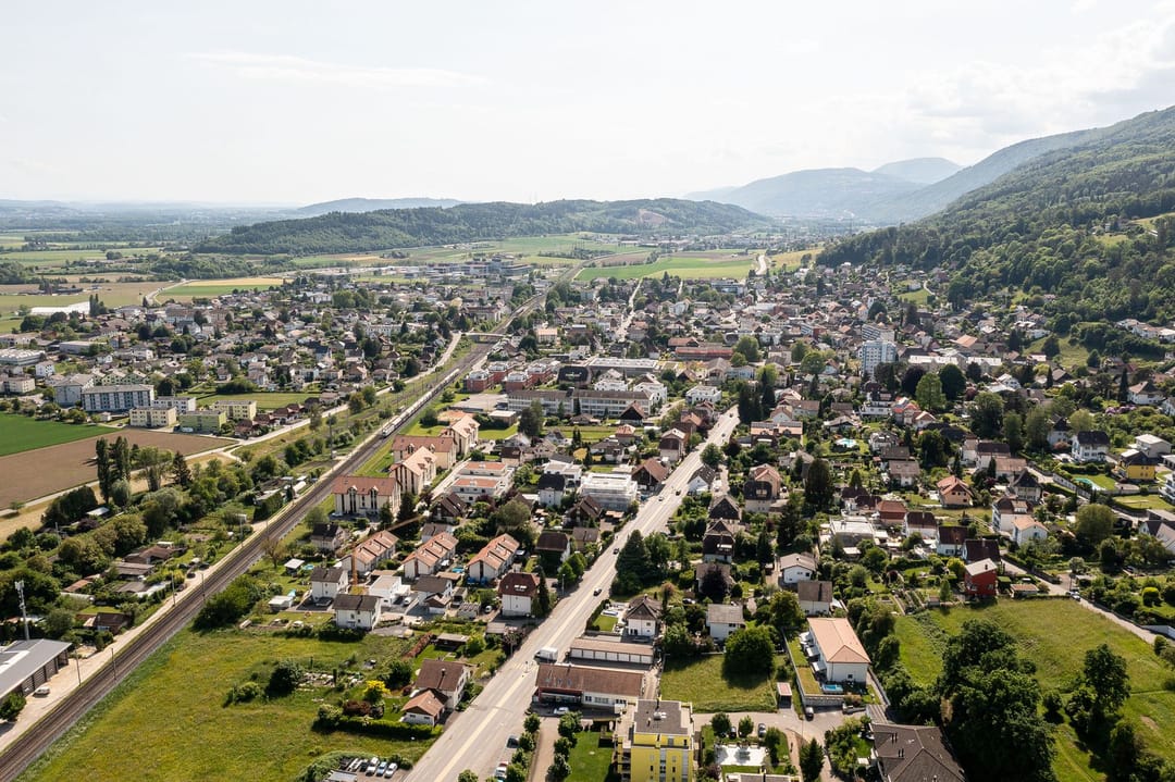 Attraktiver Wohn- und Wirtschaftsstandort im Berner Jura