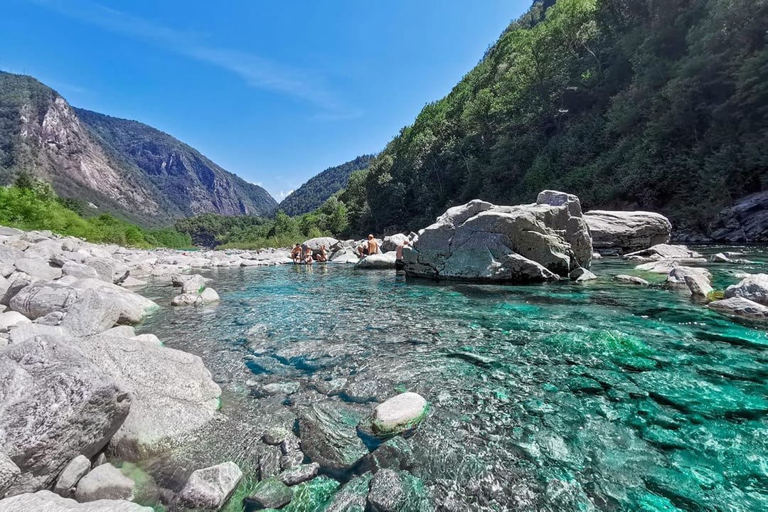 Losone mit schnellen ÖV-Verbindungen