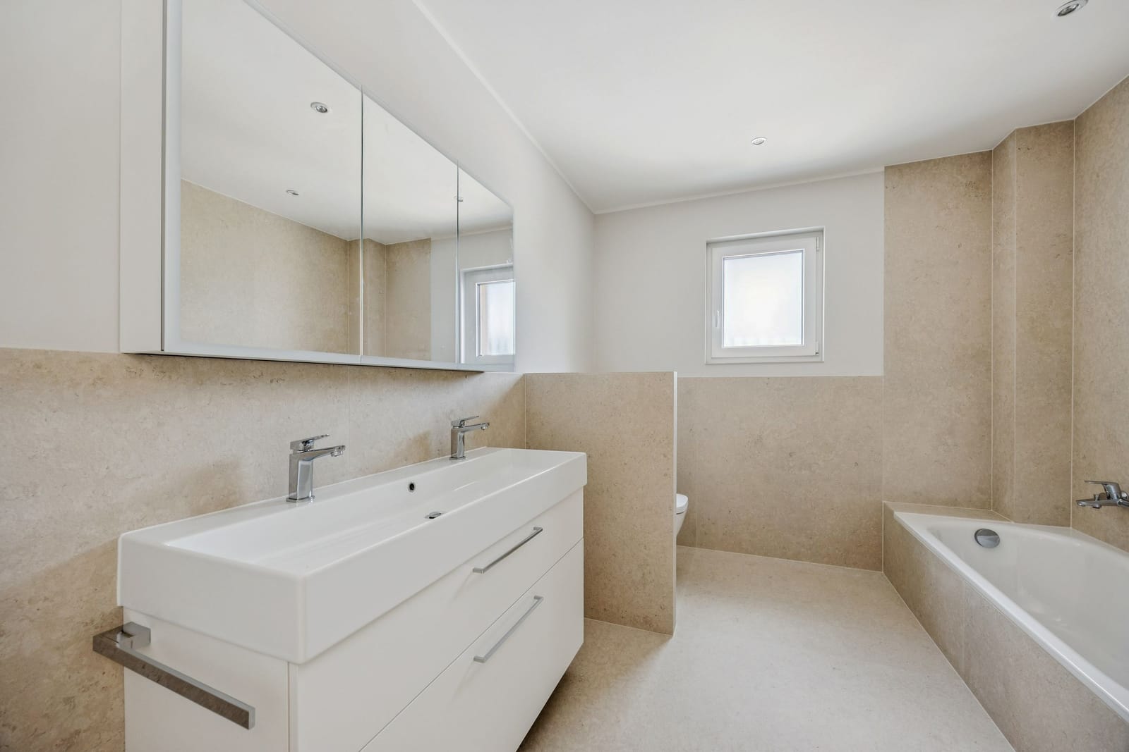 Exklusive 4.5-Zimmer-Wohnung in sonniger Hanglage von Grellingen — Ansicht 10