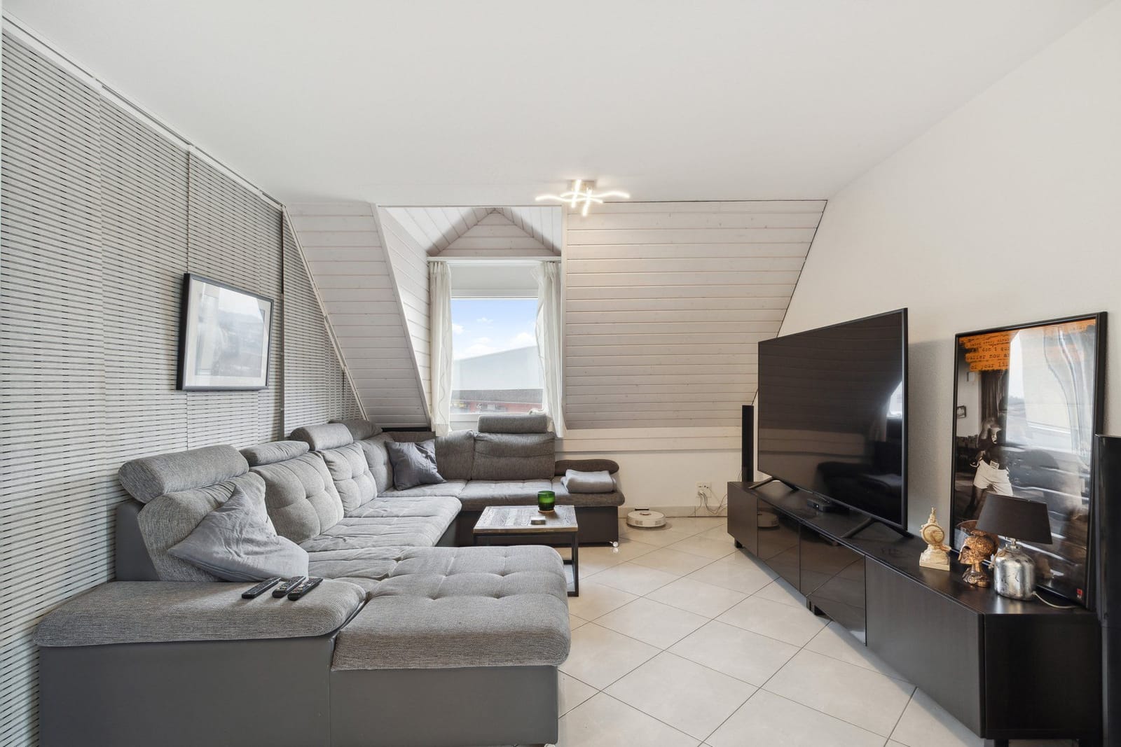 Exklusive 3,5-Zimmer-Wohnung nahe Zürich – modern & stilvoll — Ansicht 7