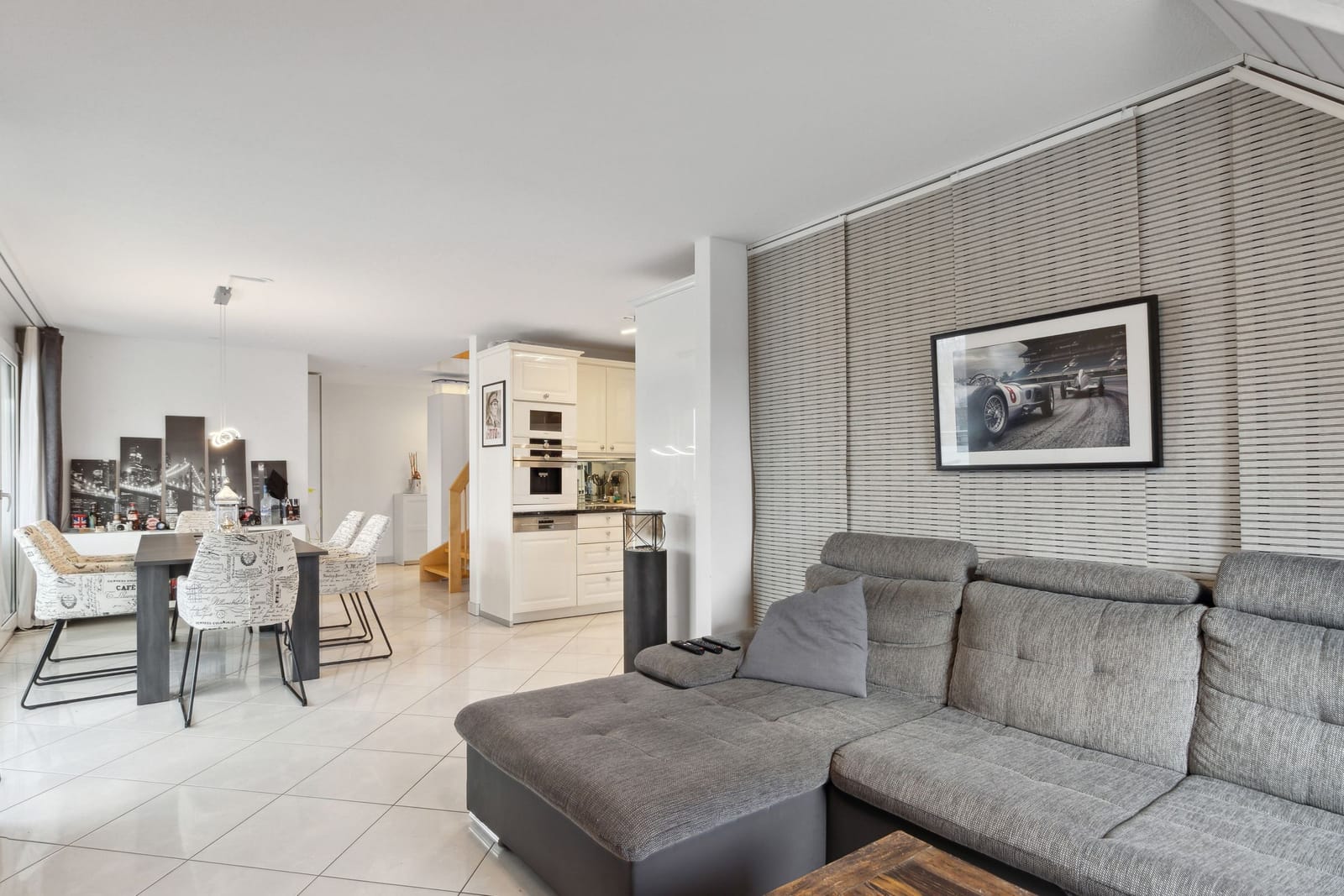 Exklusive 3,5-Zimmer-Wohnung nahe Zürich – modern & stilvoll — Ansicht 3