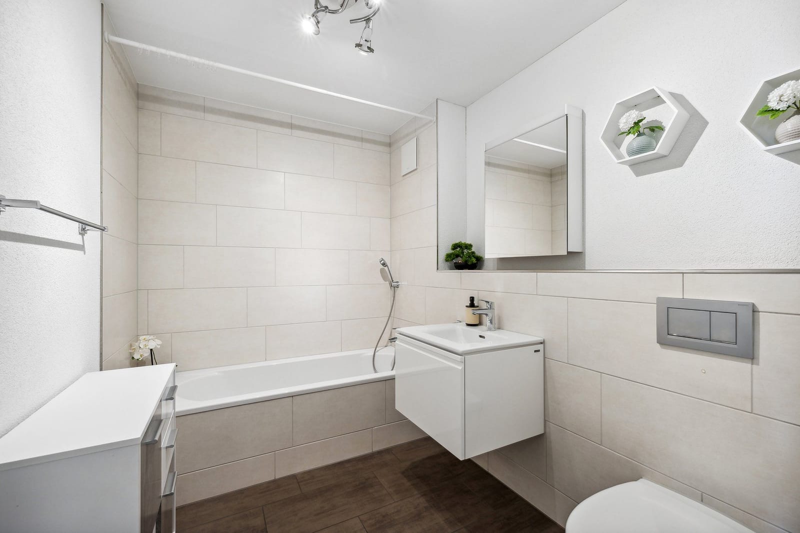 5.5-Zimmer-Wohnung in Oberentfelden - modern mit grossem Balkon — Ansicht 9
