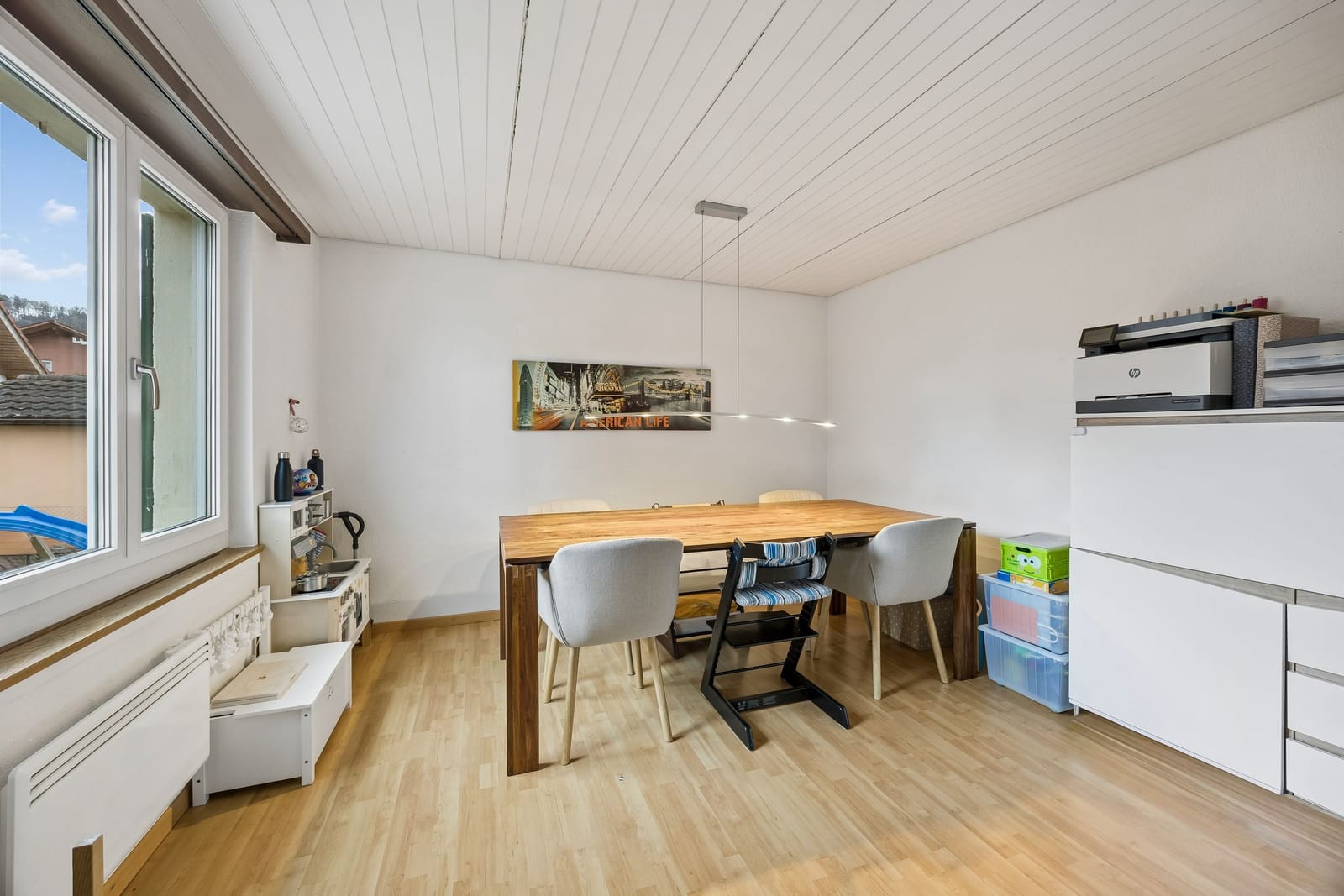 Einfamilienhaus mit Gartenidylle, grossem Aussenbereich und spannendem Ausbaupotenzial — Ansicht 5