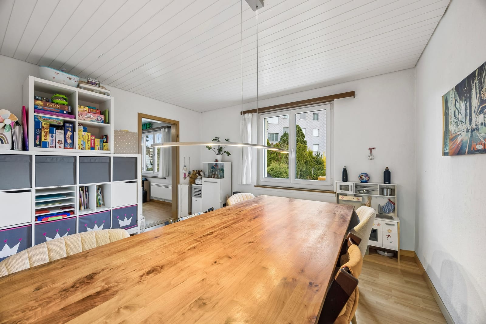 Einfamilienhaus mit Gartenidylle, grossem Aussenbereich und spannendem Ausbaupotenzial — Ansicht 14
