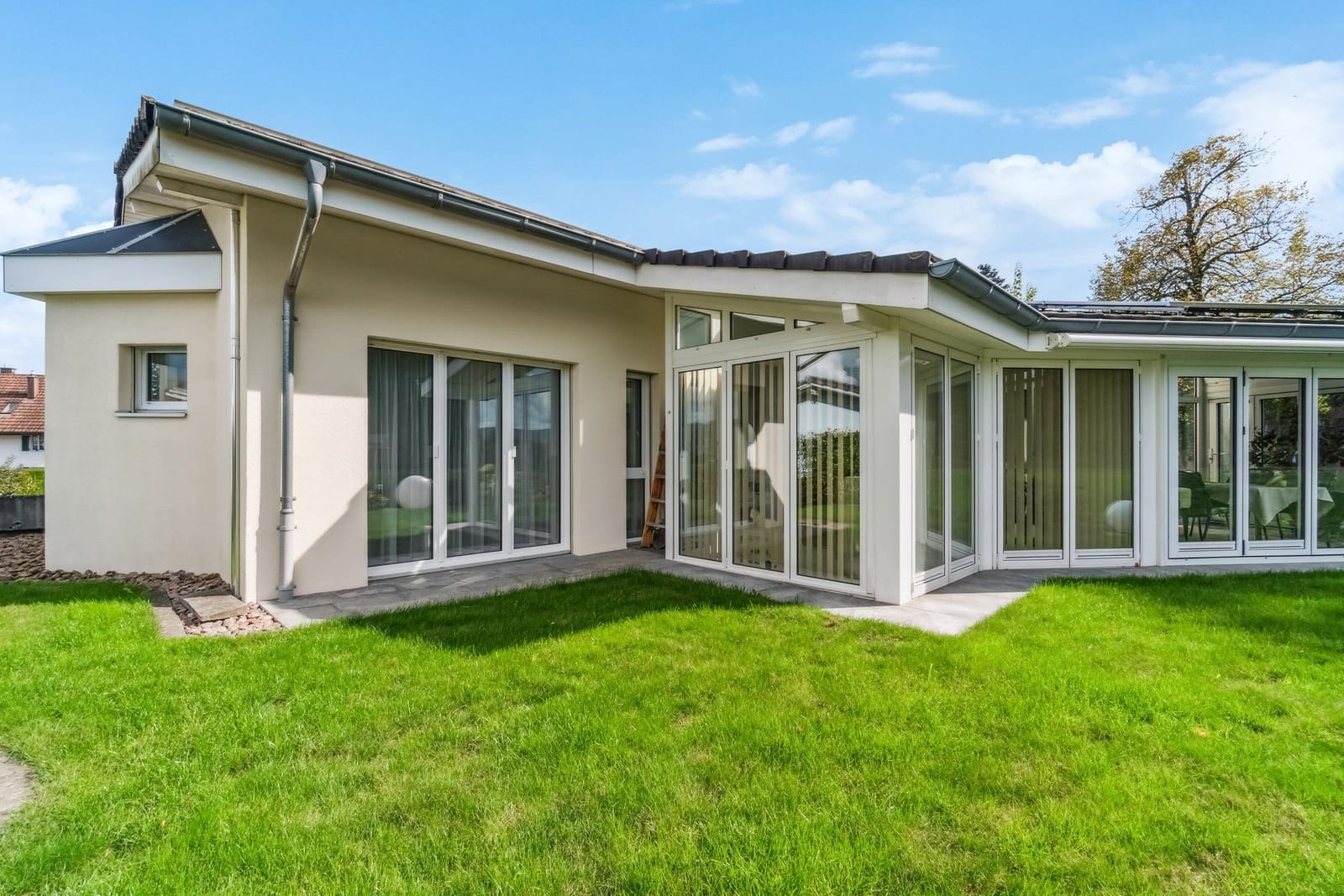 Exklusives Wohnen in idyllischer Lage – Ihr neues Zuhause in Rothrist — Ansicht 2