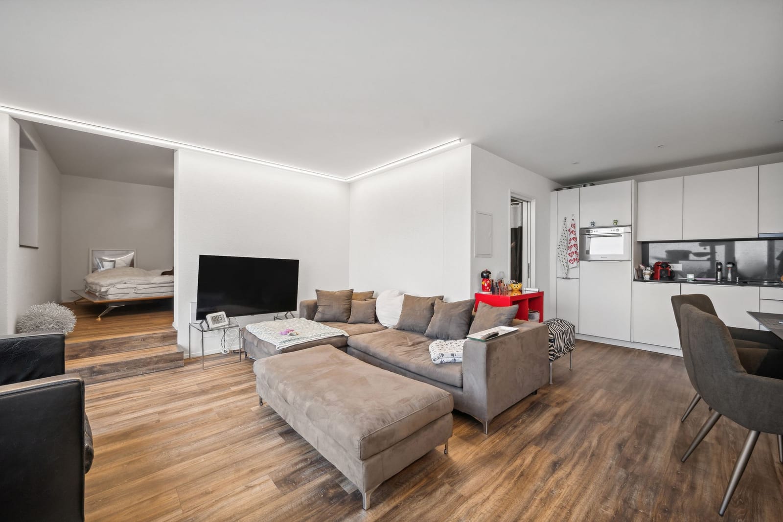 Exklusives Wohnen mit Aussicht: Einfamilienhaus mit Einliegerwohnung — Ansicht 15