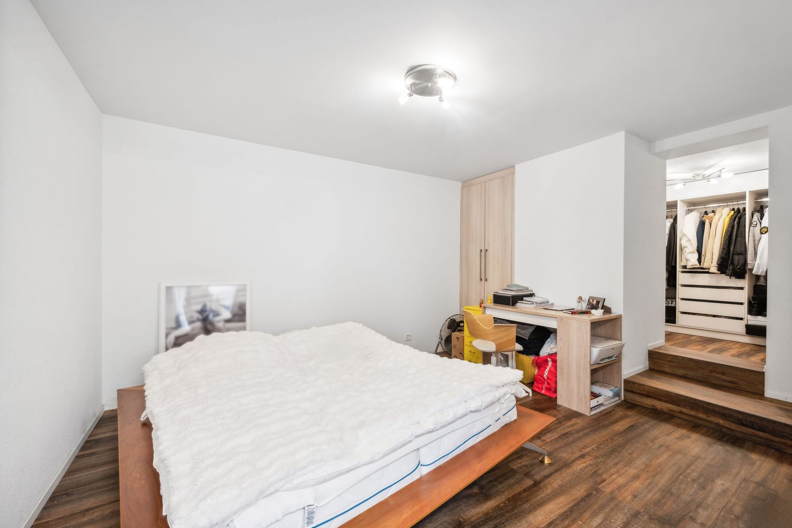 Exklusives Wohnen mit Aussicht: Einfamilienhaus mit Einliegerwohnung — Ansicht 13