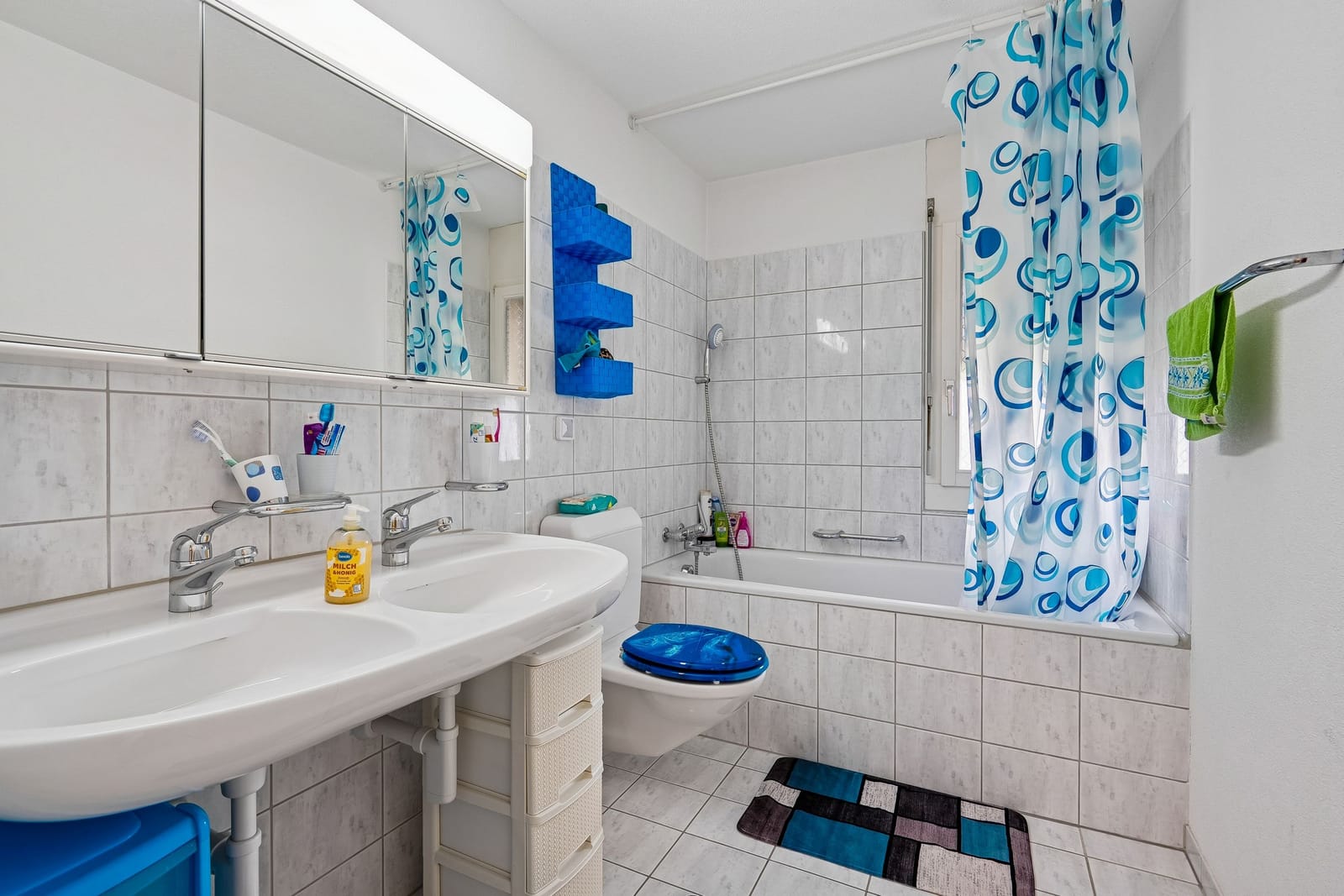 Familienfreundliche 5.5-Zimmer-Wohnung mit viel Raum und Komfort — Ansicht 10