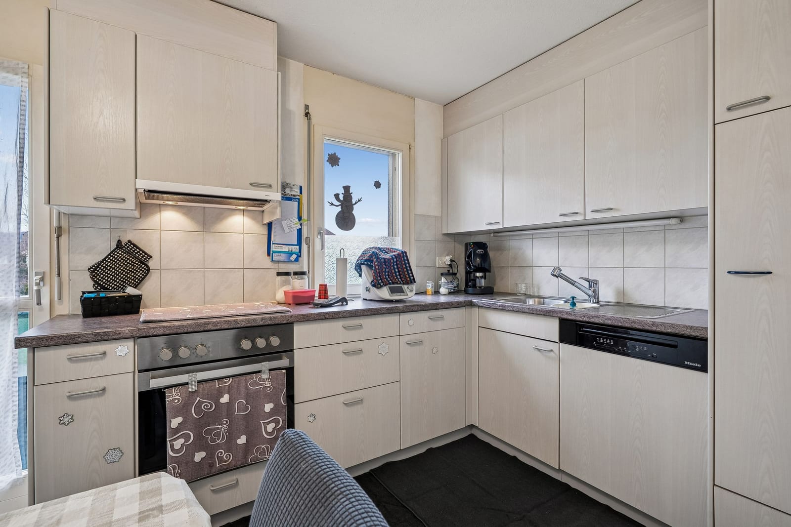 Familienfreundliche 5.5-Zimmer-Wohnung mit viel Raum und Komfort — Ansicht 2