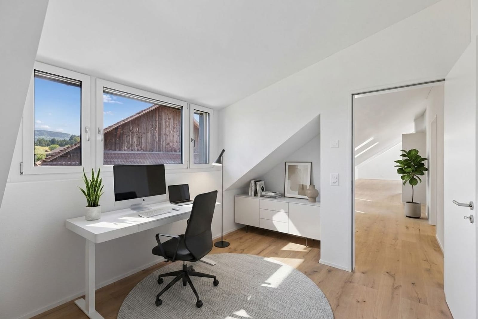 Moderne 3.5-Zimmer-Dachwohnung – lichtdurchflutet & einladend — Ansicht 2