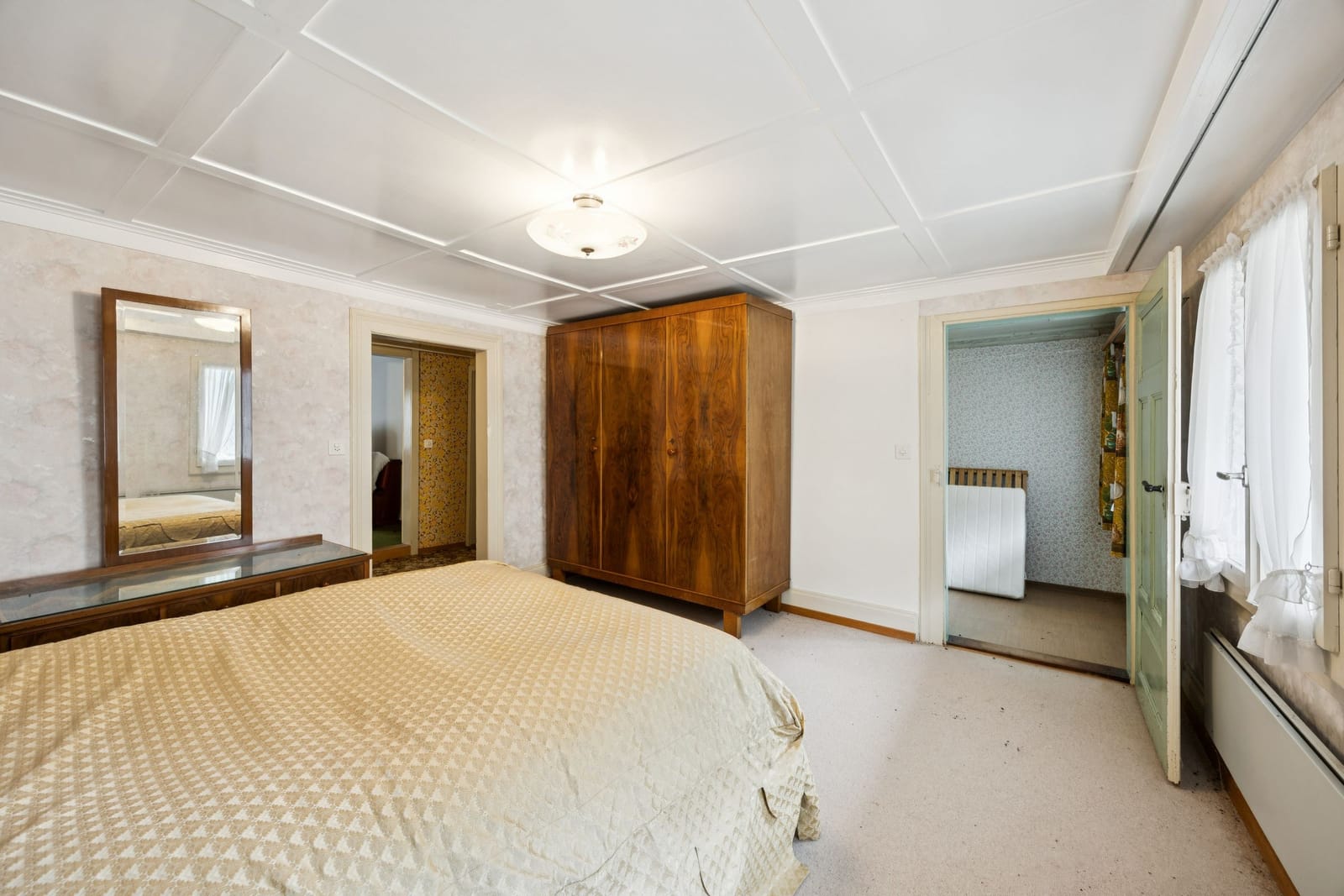 Grosszügiges 7-Zimmer-Haus in Leibstadt mit grosser Dachterrasse und viel Potenzial — Ansicht 7