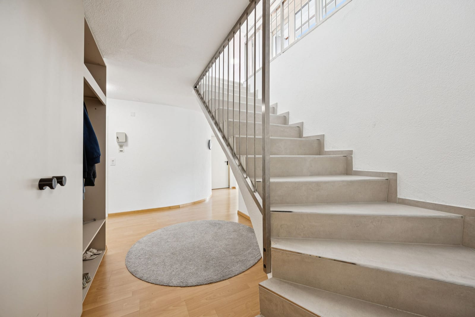 Wohnen wie im eigenen Haus – stilvoll, grosszügig und voller Lebensqualität — Ansicht 11