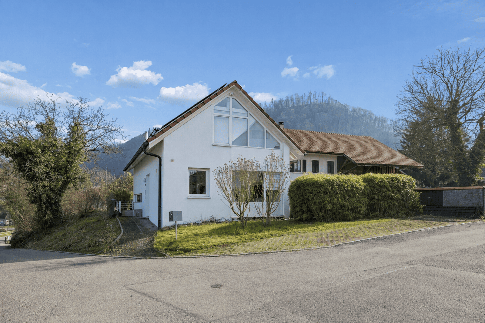 Ihr neues Zuhause: ruhig gelegen, grosszügig und voller Möglichkeiten! — Ansicht 2