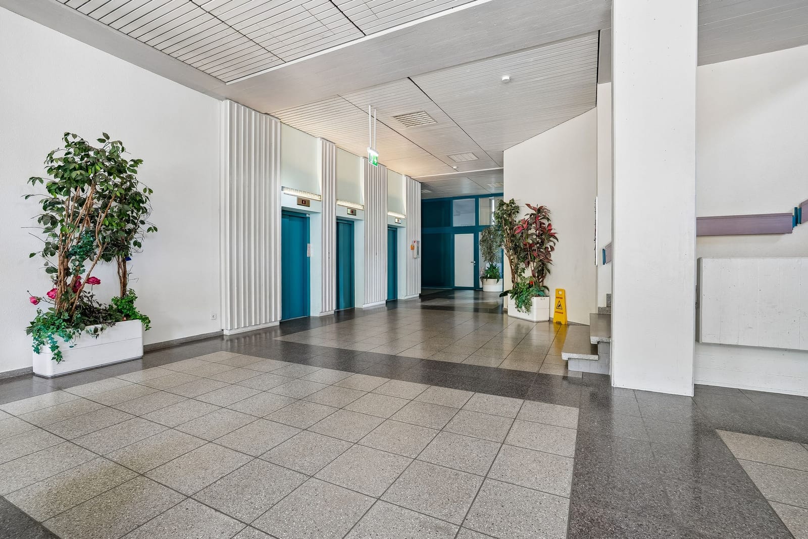 Wohnen über den Dächern von Baden – Exklusive 2.5-Zimmer-Wohnung mit Weitblick — Ansicht 15