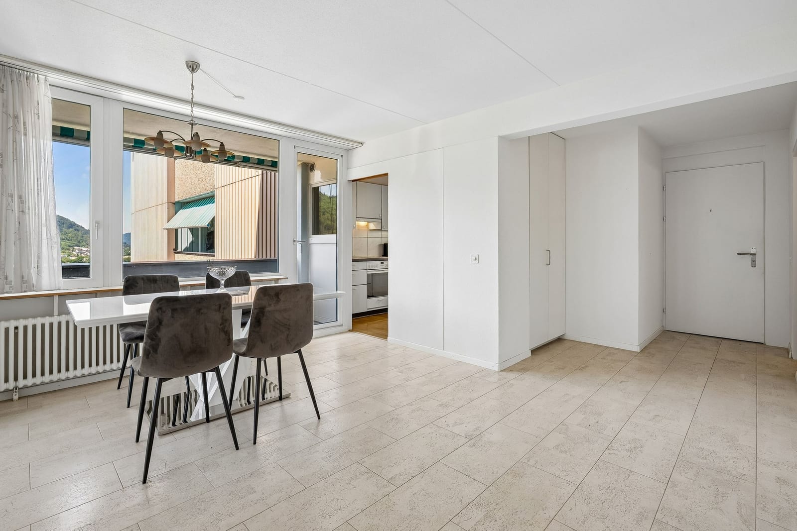 Wohnen über den Dächern von Baden – Exklusive 2.5-Zimmer-Wohnung mit Weitblick — Ansicht 6