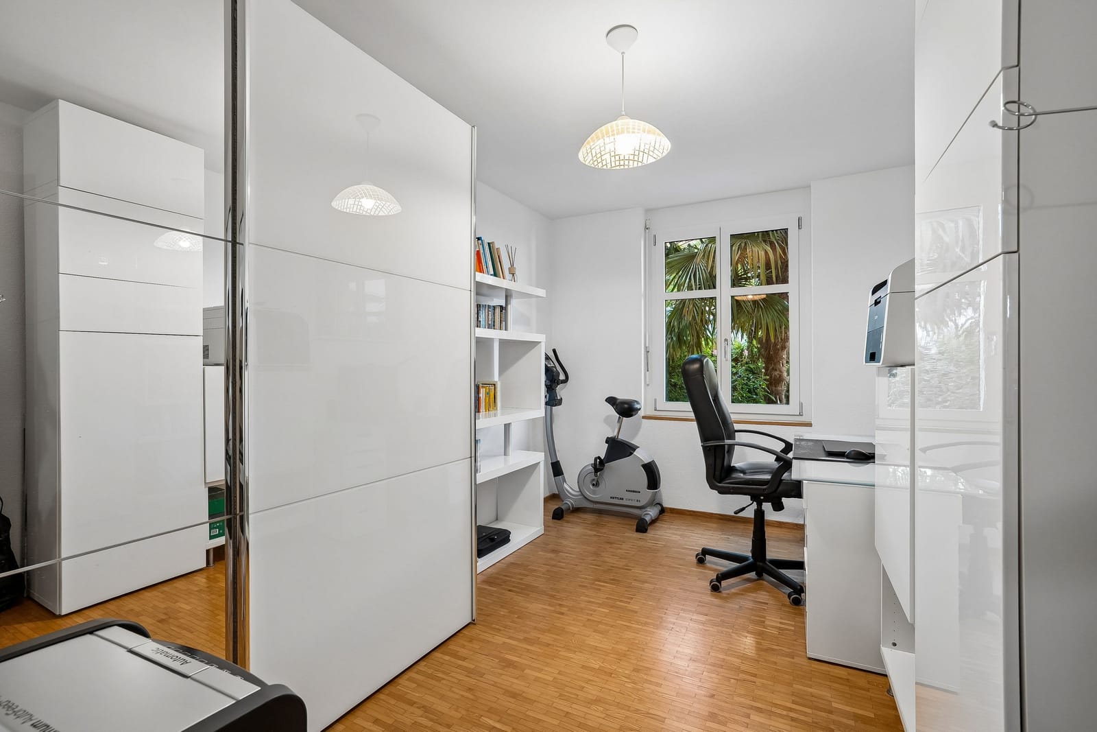 Gartenwohnung mit Einfamilienhausgefühl – 260 m² Privatgarten — Ansicht 9
