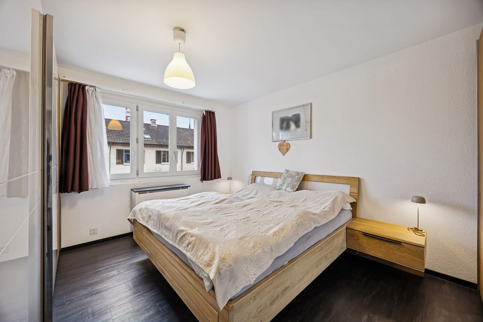 Renoviertes 5.5-Zimmer-Reihenhaus mit 166 m² Gesamtfläche & grosser Terrasse — Ansicht 4
