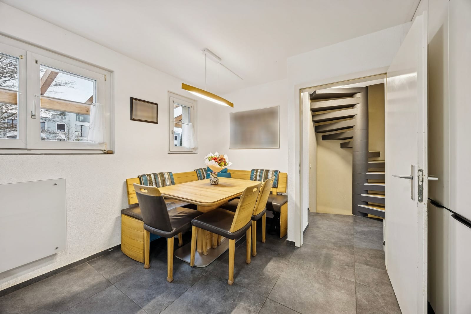 Renoviertes 5.5-Zimmer-Reihenhaus mit 166 m² Gesamtfläche & grosser Terrasse — Ansicht 30