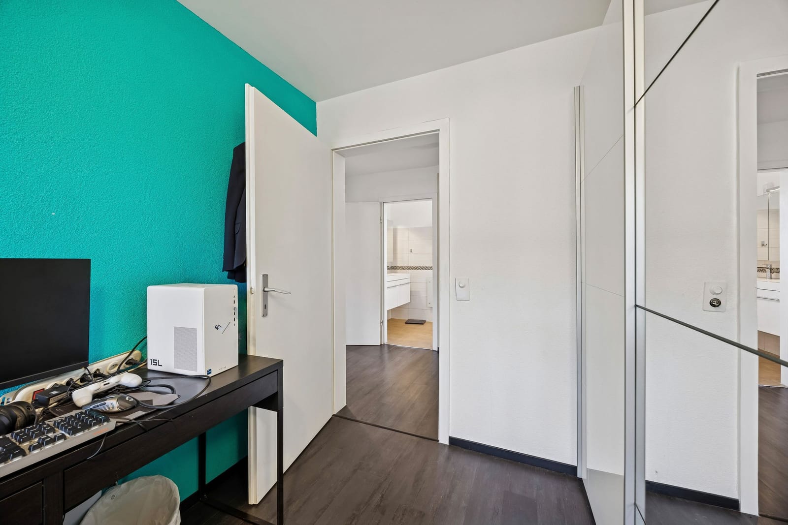 Renoviertes 5.5-Zimmer-Reihenhaus mit 166 m² Gesamtfläche & grosser Terrasse — Ansicht 12