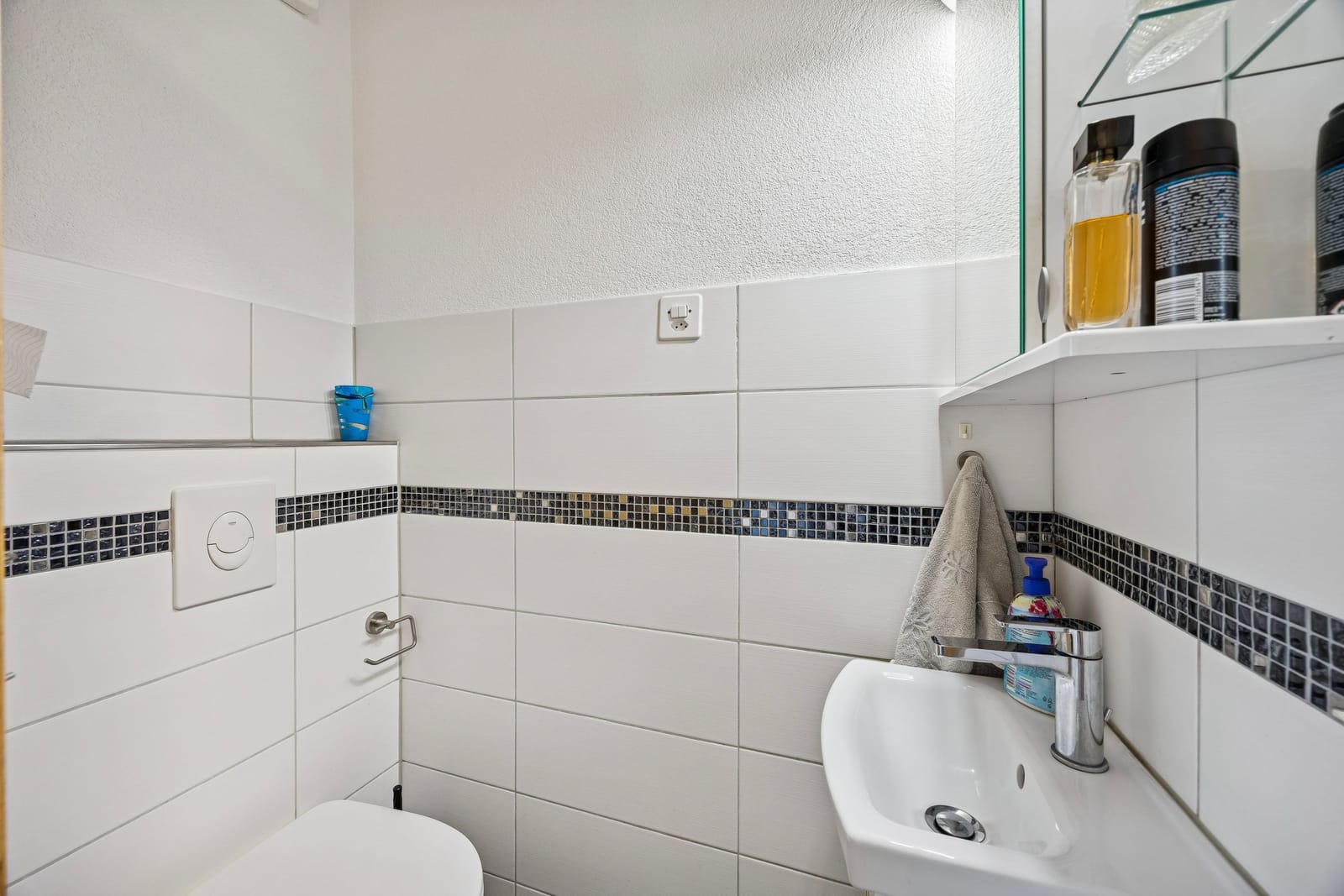 Renoviertes 5.5-Zimmer-Reihenhaus mit 166 m² Gesamtfläche & grosser Terrasse — Ansicht 25