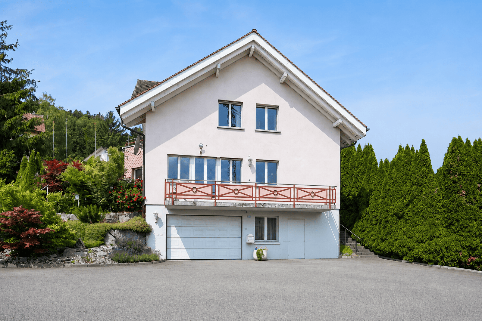 Grosszügiges 7.5-Zimmer-EFH mit weitläufigem Grundstück in Rickenbach LU — Ansicht 22