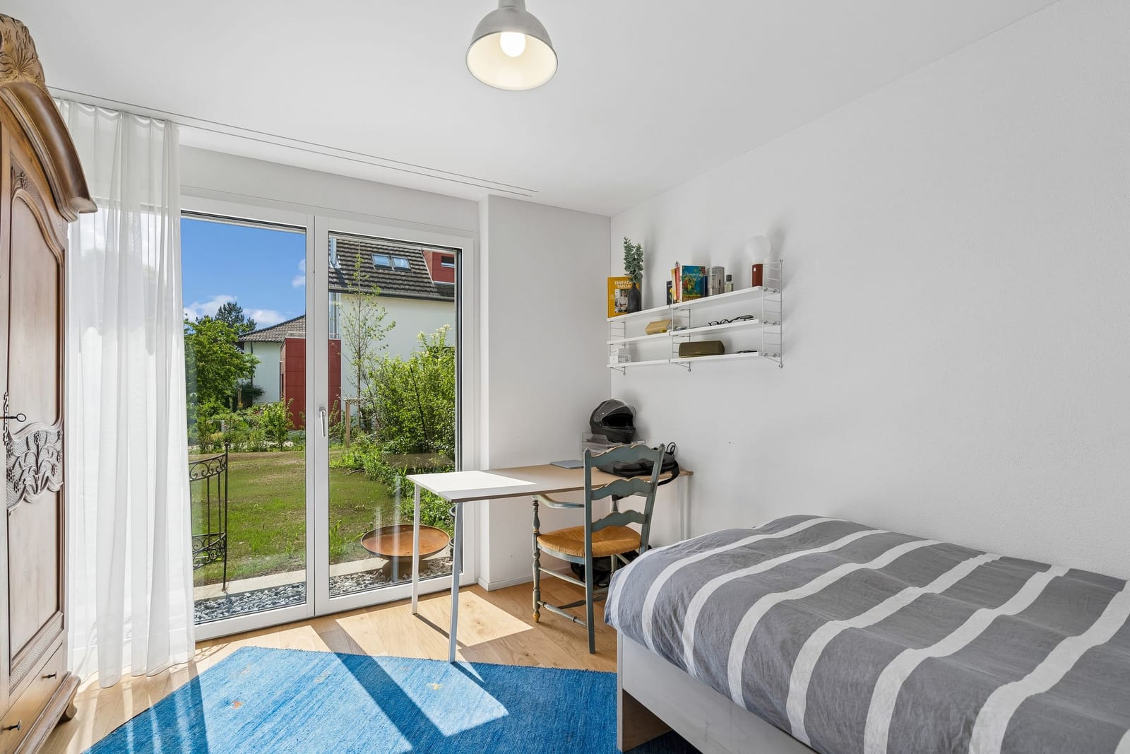Wohnen wie im Einfamilienhaus – 4.5 Zimmer mit riesigem Privatgarten — Ansicht 9