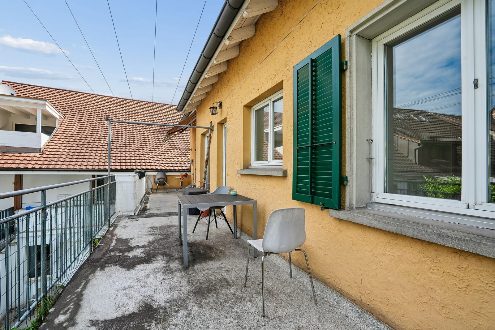 Zentrales Wohn- & Geschäftshaus mit Terrasse in Frick — Ansicht 9