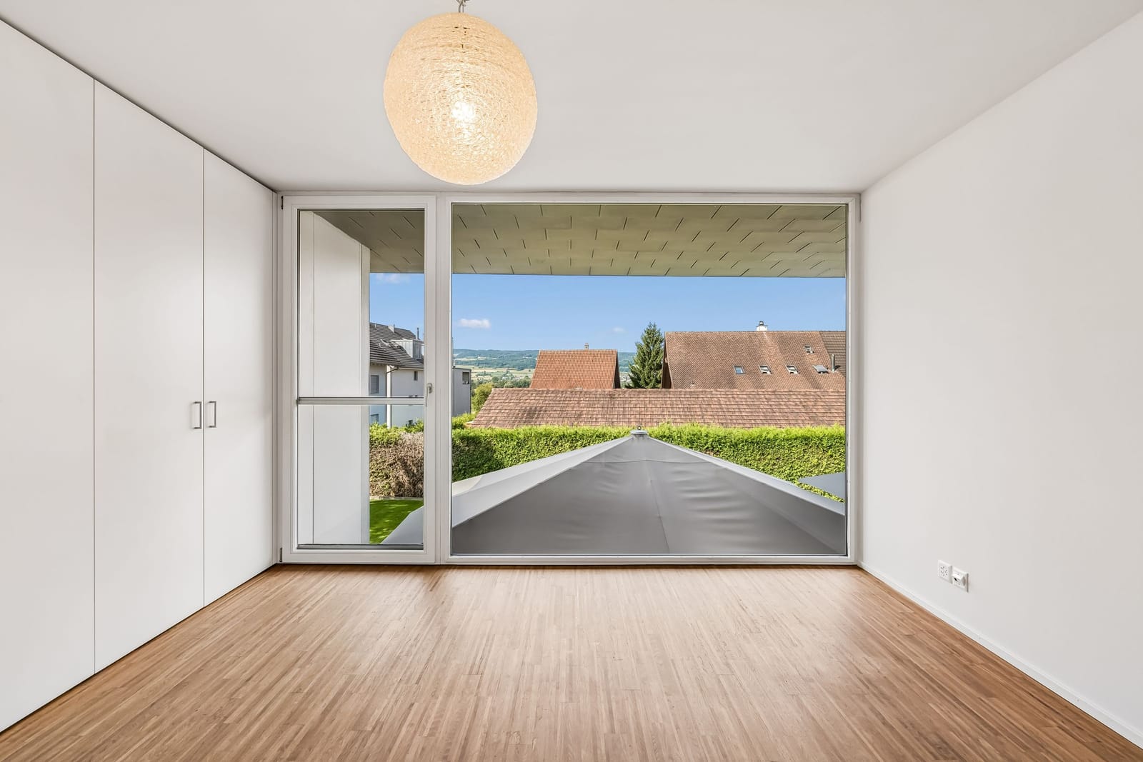 Wohnen wie im Ferienresort – Architektenhaus mit Pool und Garten — Ansicht 19