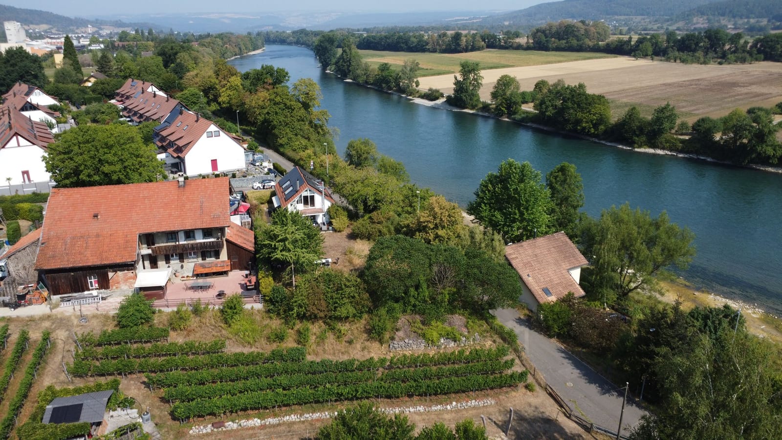 790 m² Grundstück in sonniger Wohnlage – vielseitige Möglichkeiten für Umbau, Erweiterung oder Ersatzneubau — Ansicht 3